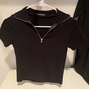 BRANDY MELVILLE Cropped Half-Zip Sweater Tee